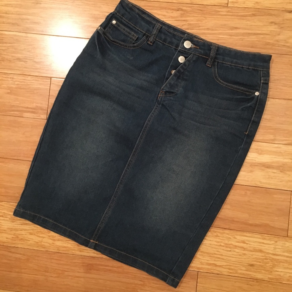 Denim knee length pencil skirt